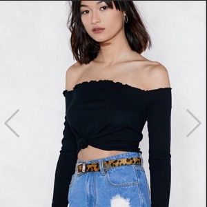 Black Long Sleeve Crop